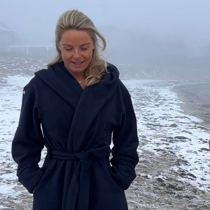 Badekåbe NORDBAEK Sea Glow - luksus damekåbe i blød tyk fleece - Navy