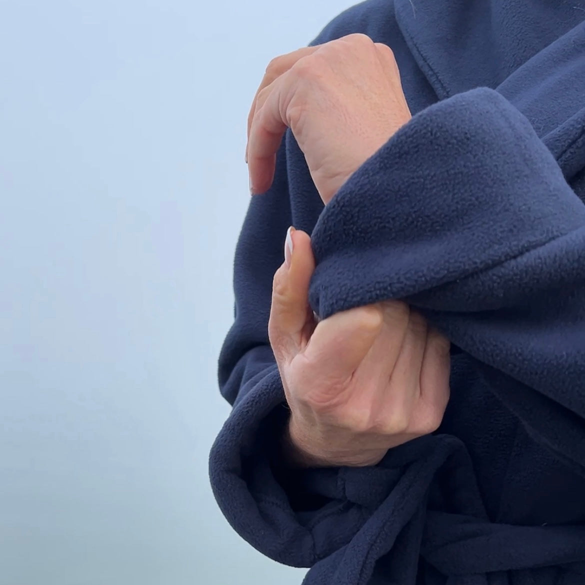 Badekåbe NORDBAEK Sea Glow - luksus damekåbe i blød tyk fleece - Navy