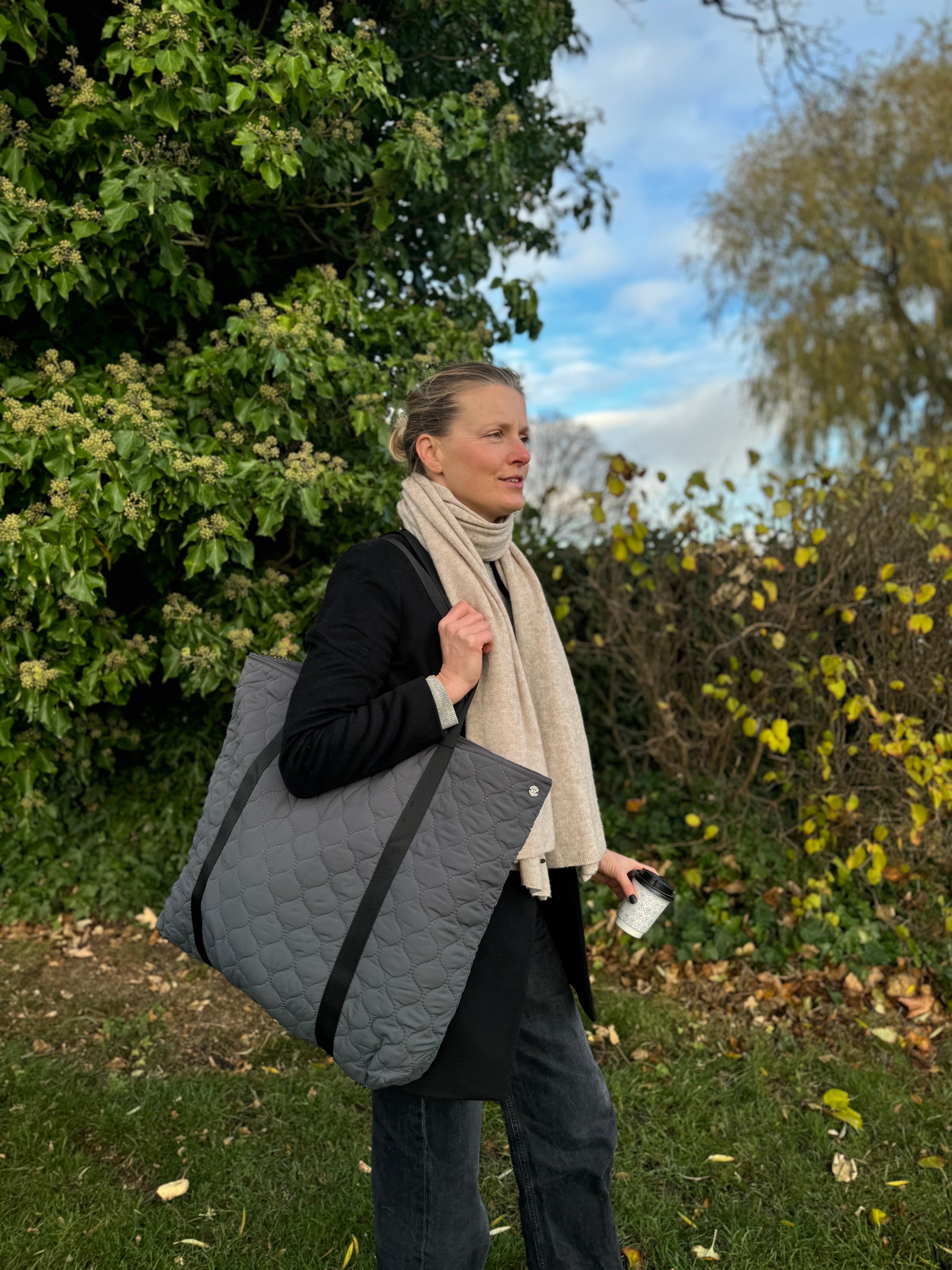 Taske NORDBAEK Happy Bay – stor og praktisk i genanvendte materialer - Grey