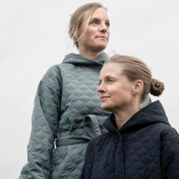 NORDBAEK Badekåbe NORDBAEK Windy Ocean – vindtæt damekåbe med 100% genanvendt fleece Bath robe Aqua