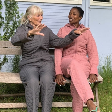 NORDBAEK Jumpsuit NORDBAEK Cosy Bay – vindtæt dame heldragt med 100% genanvendt fleece Jumpsuit Berry