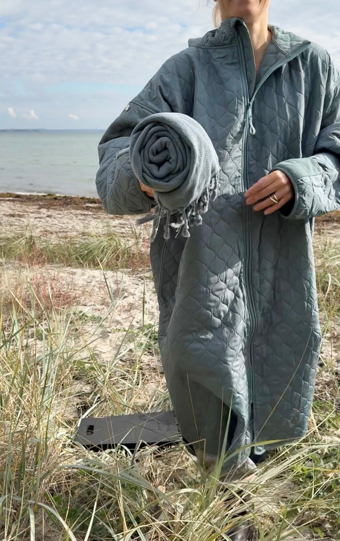 Limited Edition | Changing robe NORDBAEK Lazy Pool - vindtæt skiftekåbe med 100% genanvendt fleece - Aqua