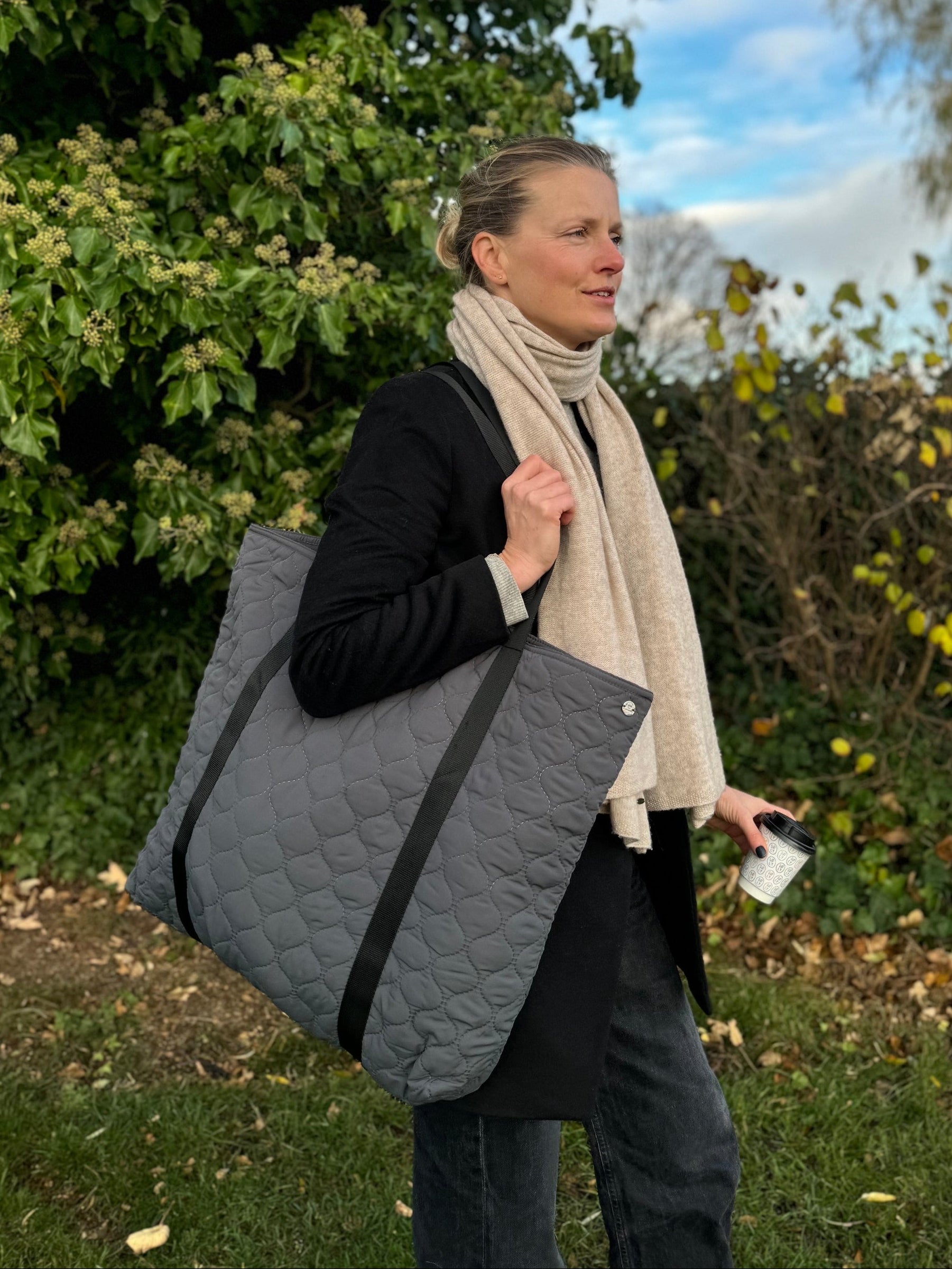 Taske NORDBAEK Happy Bay – stor og praktisk i genanvendte materialer - Grey