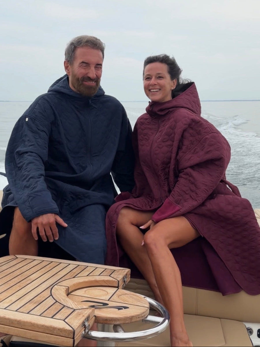Lazy Pool Changing Robe Unisex - Auburn
