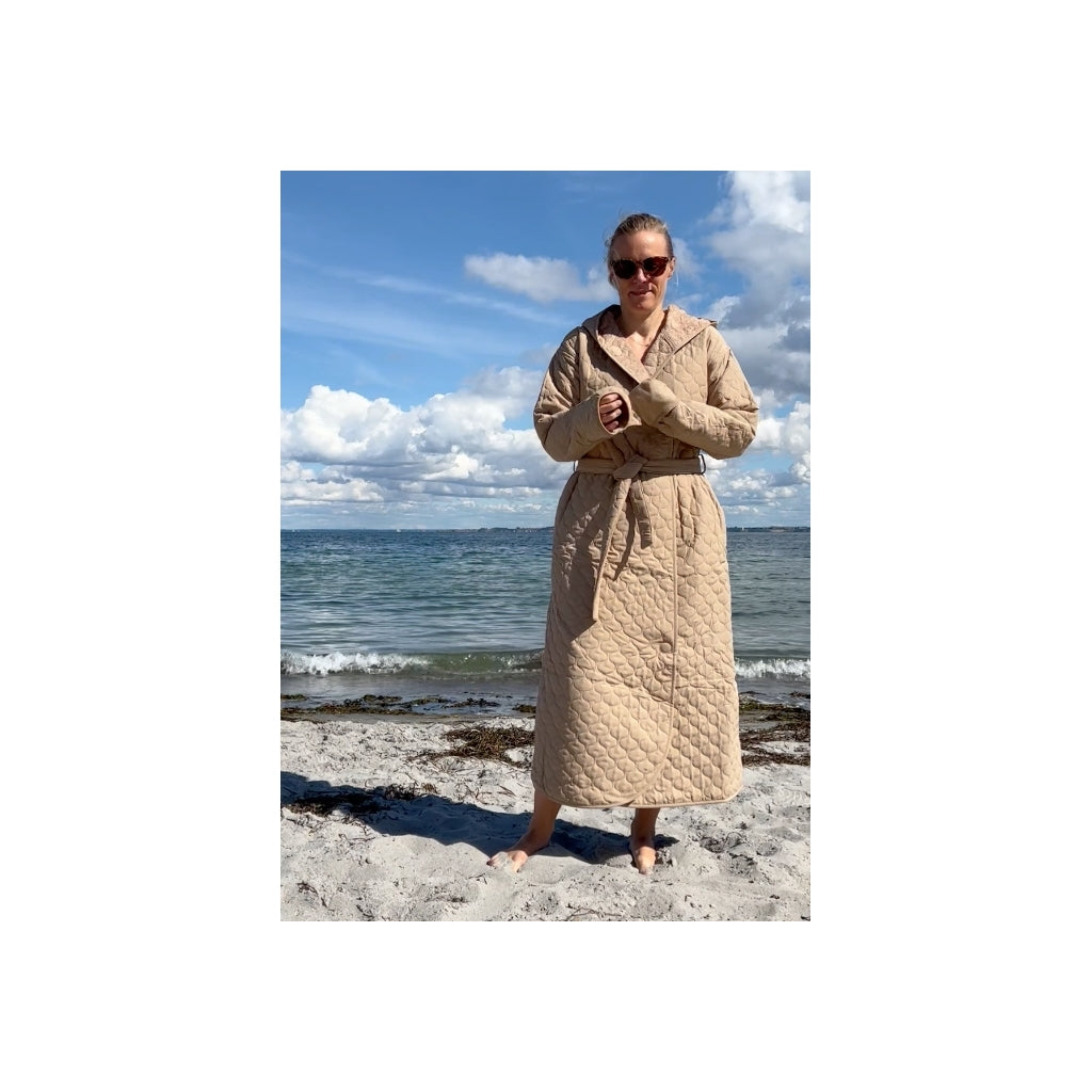 NORDBAEK Badekåbe NORDBAEK Soft Breeze – vindtæt damekåbe med 100% oeko-tex bomuldsfrotté Bath robe Sand