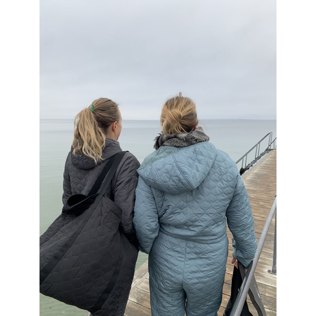 NORDBAEK Jumpsuit NORDBAEK Cosy Bay – vindtæt dame heldragt med 100% genanvendt fleece Jumpsuit Grey